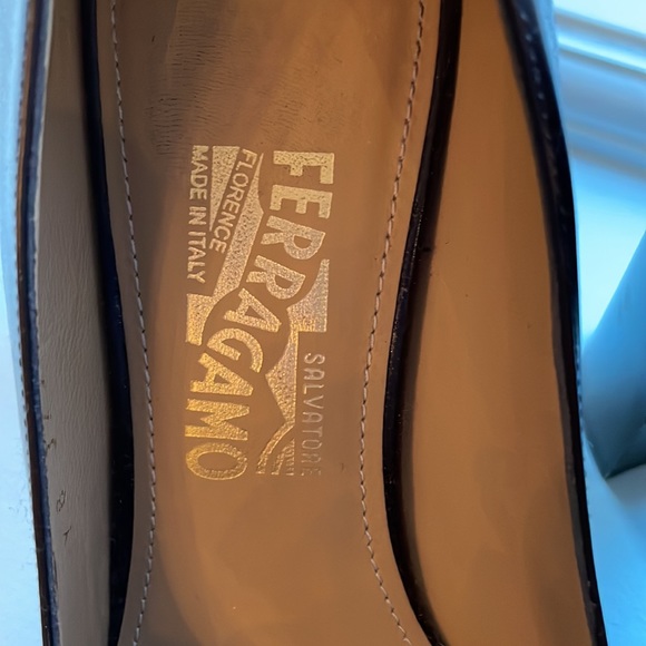 Salvatore Ferragamo Gorgeous Brown Leather Heels - Picture 2 of 8